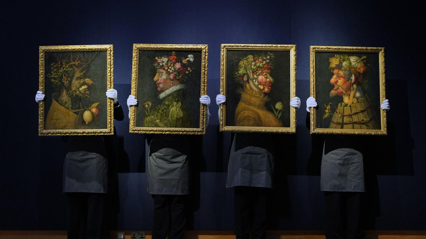 London, Großbritannien. "Die vier Jahreszeiten" des berühmten Malers Giuseppe Arcimboldo aus dem 16. Jahrhundert werden im Auktionshaus Christie's ausgestellt. Dort werden sie bei der Versteigerung am 2. Dezember voraussichtlich für 800.000 bis 1.200.000 britische Pfund verkauft.