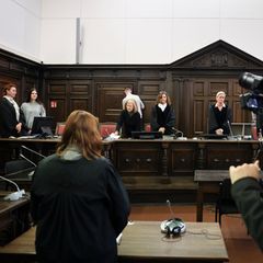 In dem sogenannten Sicherungsverfahren geht es um die Frage, ob der mutmaßliche Krankenhaus-Brandstifter auf Dauer in einer Psyc