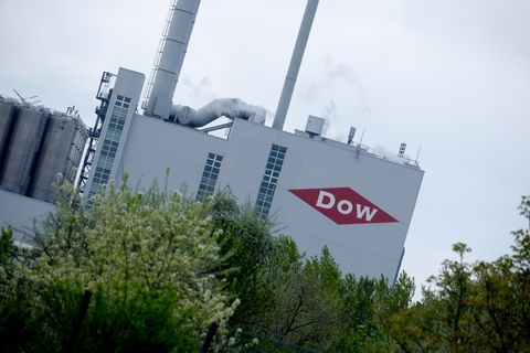 Ende 2027 will der Chemiekonzern Dow Teile seiner Anlagen in Sachsen und Sachsen-Anhalt schließen. (Archivbild) Foto: Sebastian