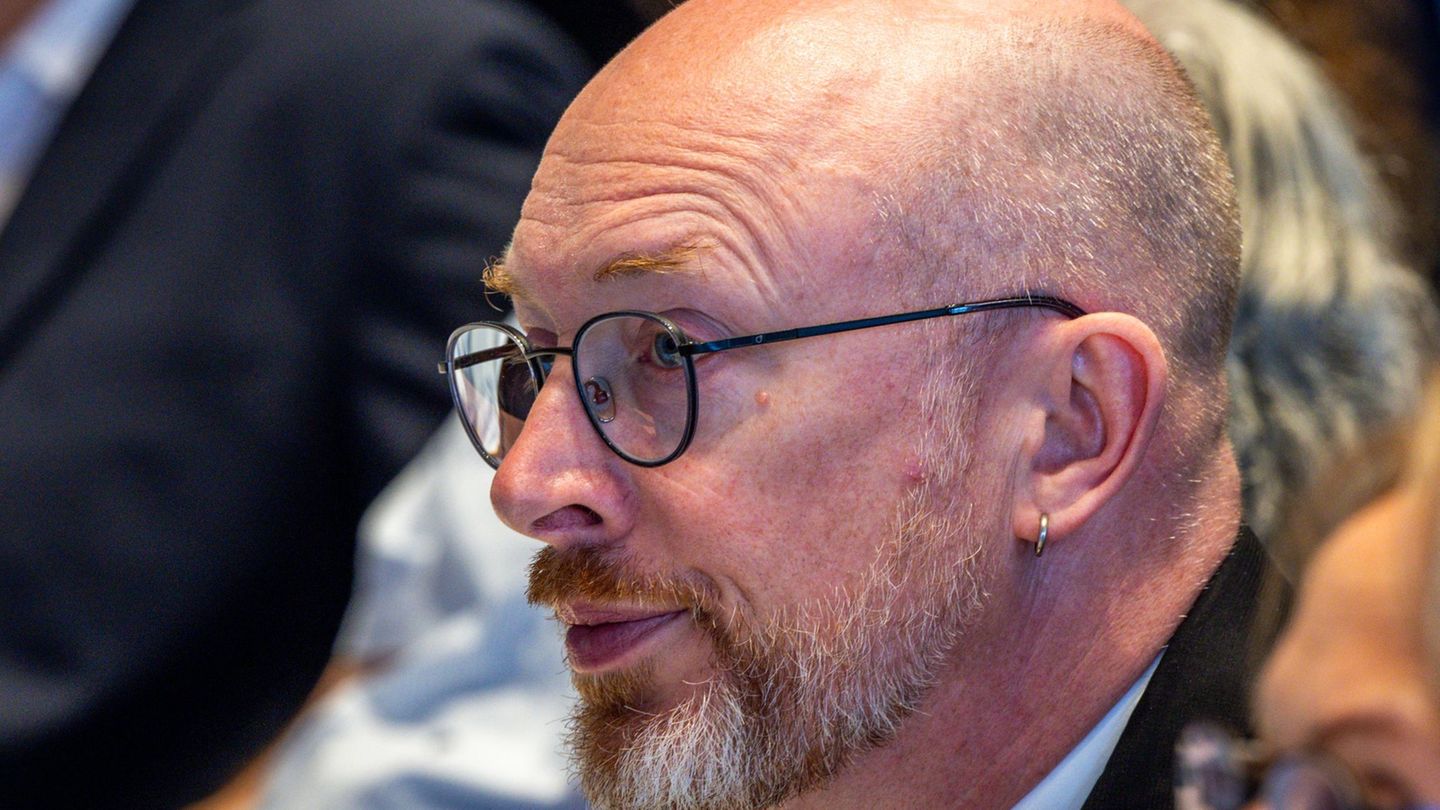 Innenminister Christian Pegel (SPD) soll im Landtags-Untersuchungsausschuss zur Nord Stream 2-Pipeline und zur umstrittenen Grün