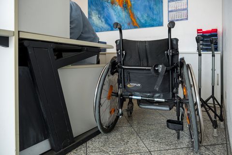 Die Arbeitslosigkeit bei Behinderten steigt. (Foto Illustration) Foto: Daniel Vogl/dpa