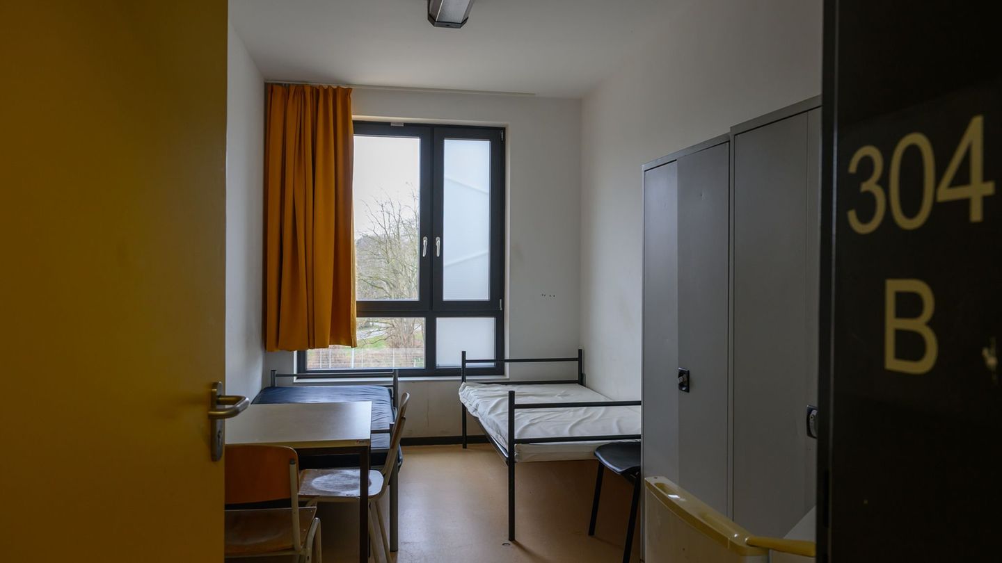 Dass Hamburg und Brandenburg spezielle Zentren für Überstellungen in andere europäische Staaten eingerichtet haben, hat auch mit