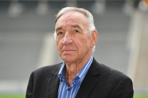 Kritischer Geist: der frühere Potsdamer Cheftrainer Bernd Schröder. (Archivbild) Foto: picture alliance / ZB