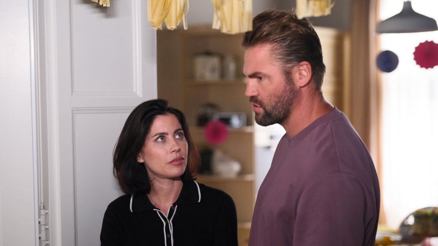 "Unter uns": Bambi und Sina erfahren ausgebremst, dass Amelies Überraschung nicht rechtzeitig kommt.