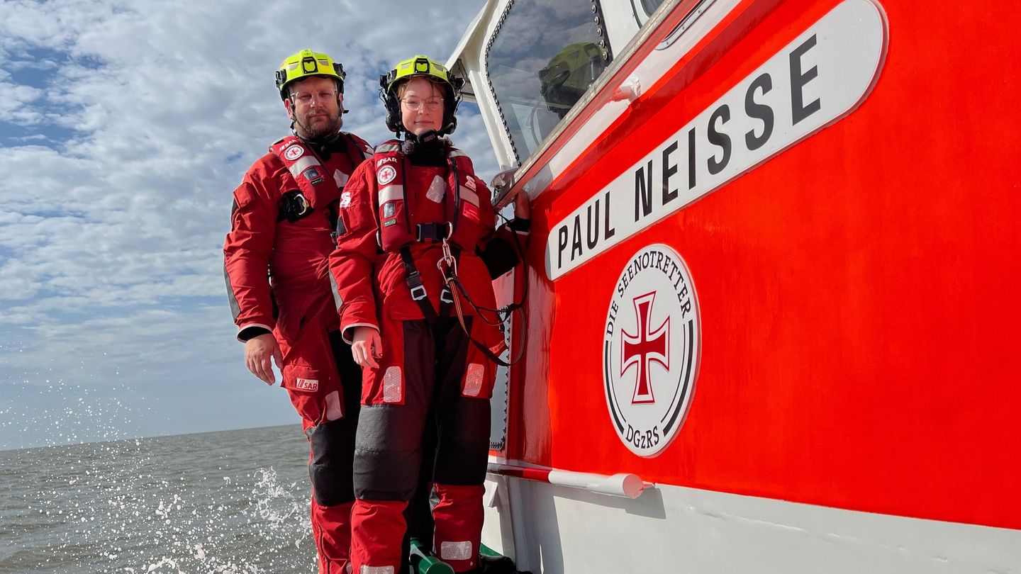 Ehrenamt auf hoher See: Matthias und seine Tochter Smilla sind als Seenotretter an der Nordseeküste im Einsatz.