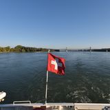 Schweizer Flagge am Heck