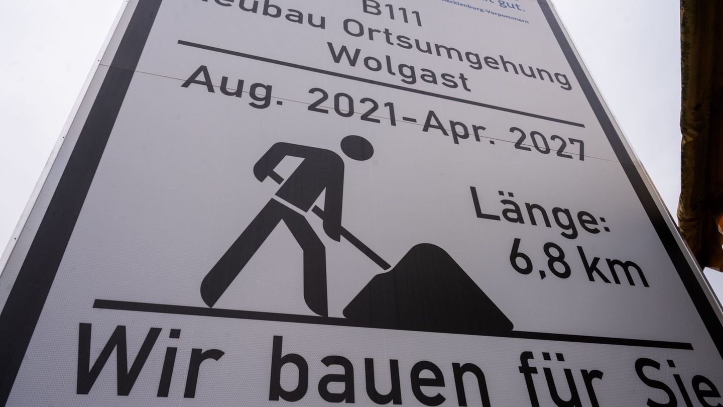 Die neue Brücke zur Insel Usedom über die Peene soll südlich von Wolgast entstehen. (Archivfoto) Foto: Stefan Sauer/dpa