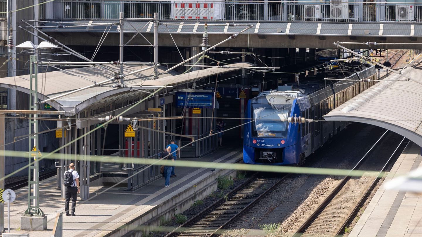Rund um den Mainzer Hauptbahnhof wird vor und nach Weihnachten kräftig gebaut – mit erheblichen Folgen für den Zugverkehr. (Arch