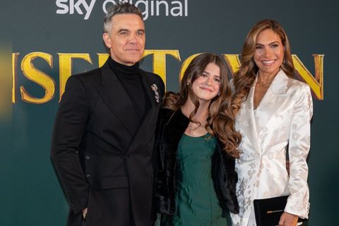 Familienmoment: Robbie Williams, Teddy Williams und Ayda Field bei der Premiere von "Tinsel Town".