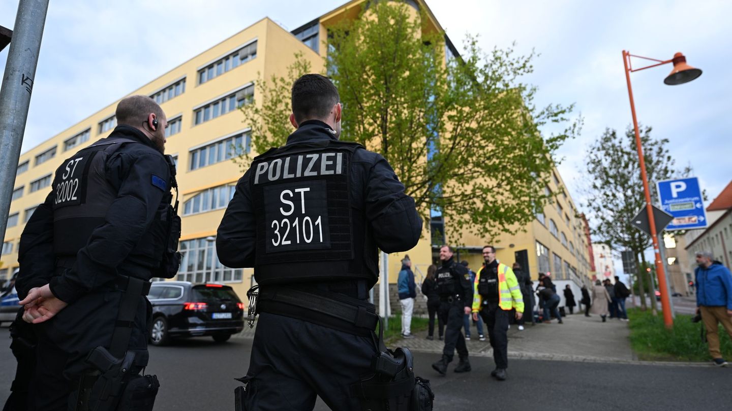 Der Prozess findet im Hochsicherheitstrakt im Gebäude des Justizzentrums Halle statt. (Archivbild) Foto: Hendrik Schmidt/dpa