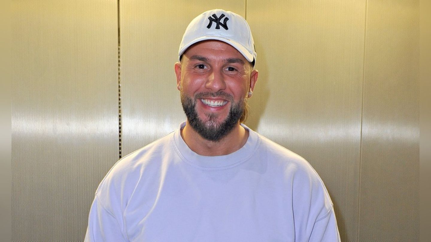 Maurice Dziwak überrascht bei "Die Abrechnung" mit Baby-News.