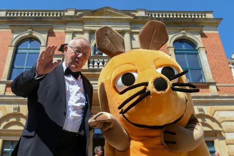 Mit-Erfinder Armin Maiwald und die Maus 2018 in Bayreuth