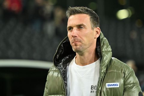 Kassierte die Niederlage in Folge: KSC-Trainer Christian Eichner Foto: Swen Pförtner/dpa