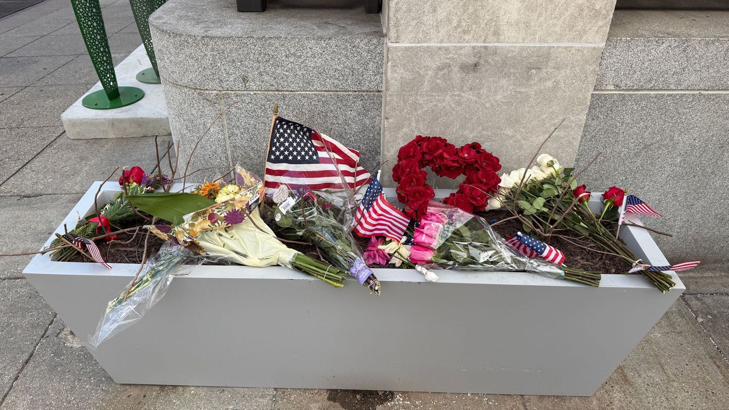 Migrationspolitik: US-Einwanderungsbehörde: Asylentscheidungen vorerst gestoppt