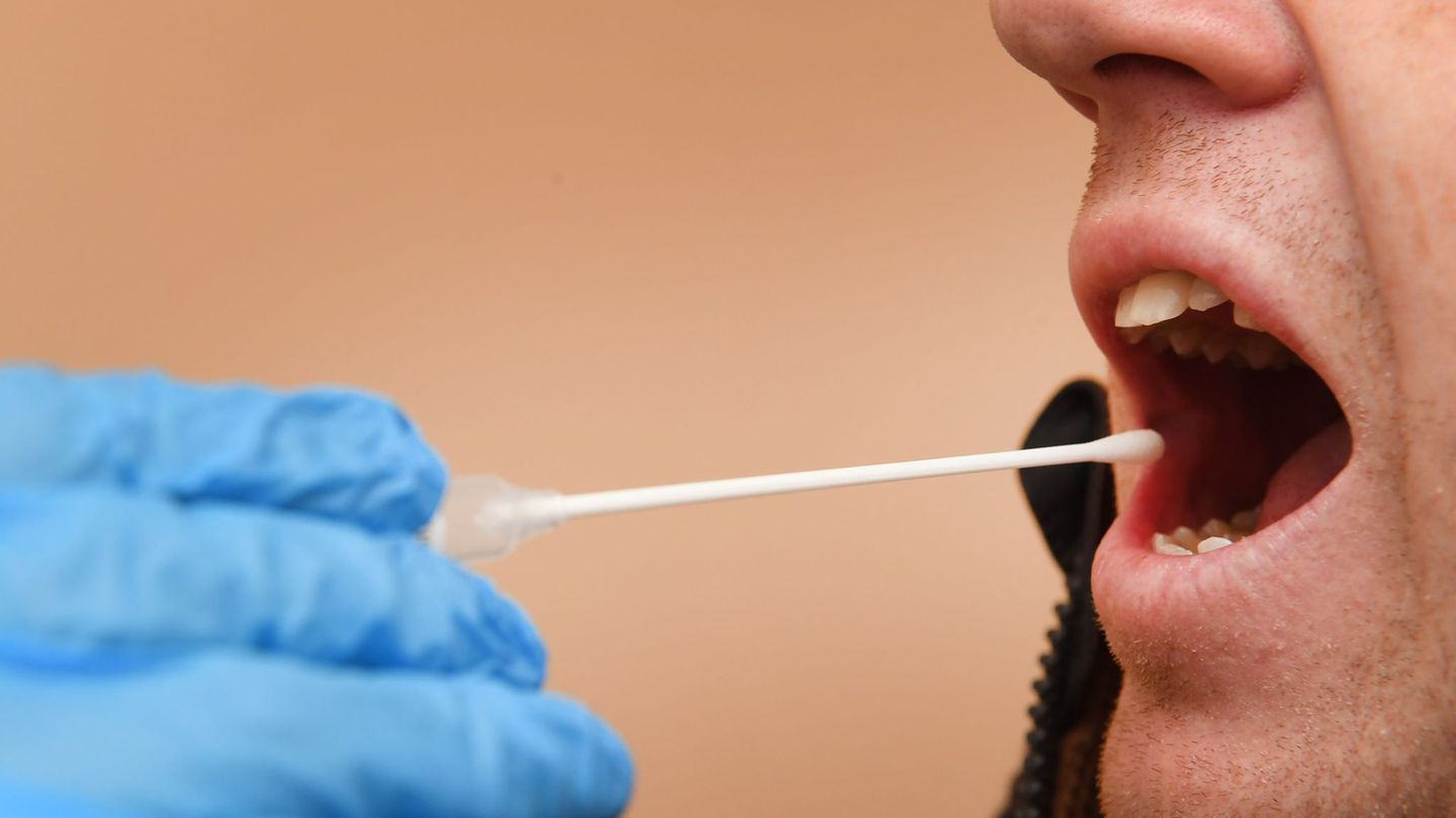 In Köln startet die Polizei eine großangelegte DNA-Untersuchung zur Aufklärung eines Mordfalls aus dem Jahr 1989. (Symbolbild) F