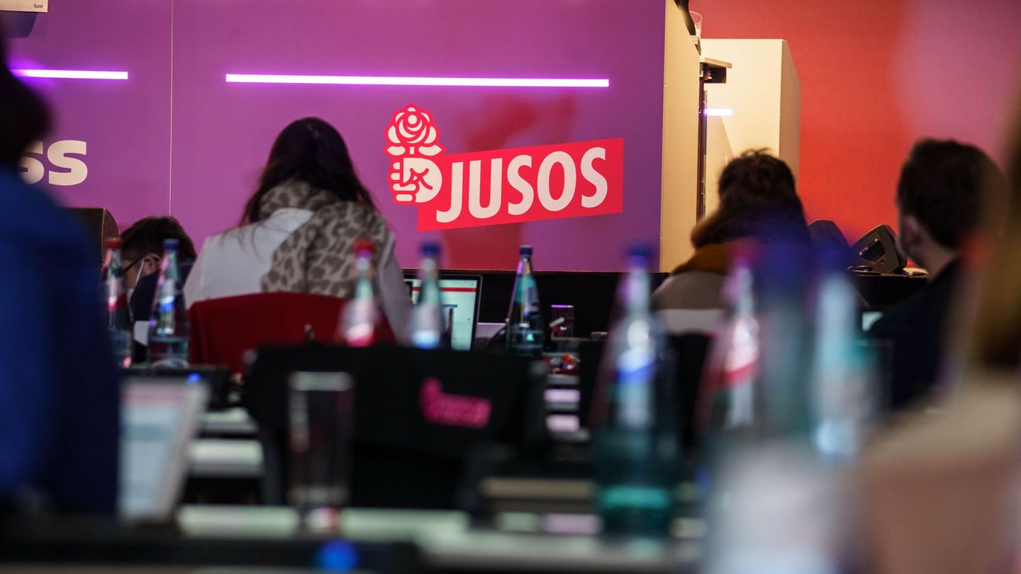 Die stellvertretende Brandenburger Juso-Vorsitzende Johanna Seidel kandidiert beim Bundeskongress der Jungsozialisten für einen