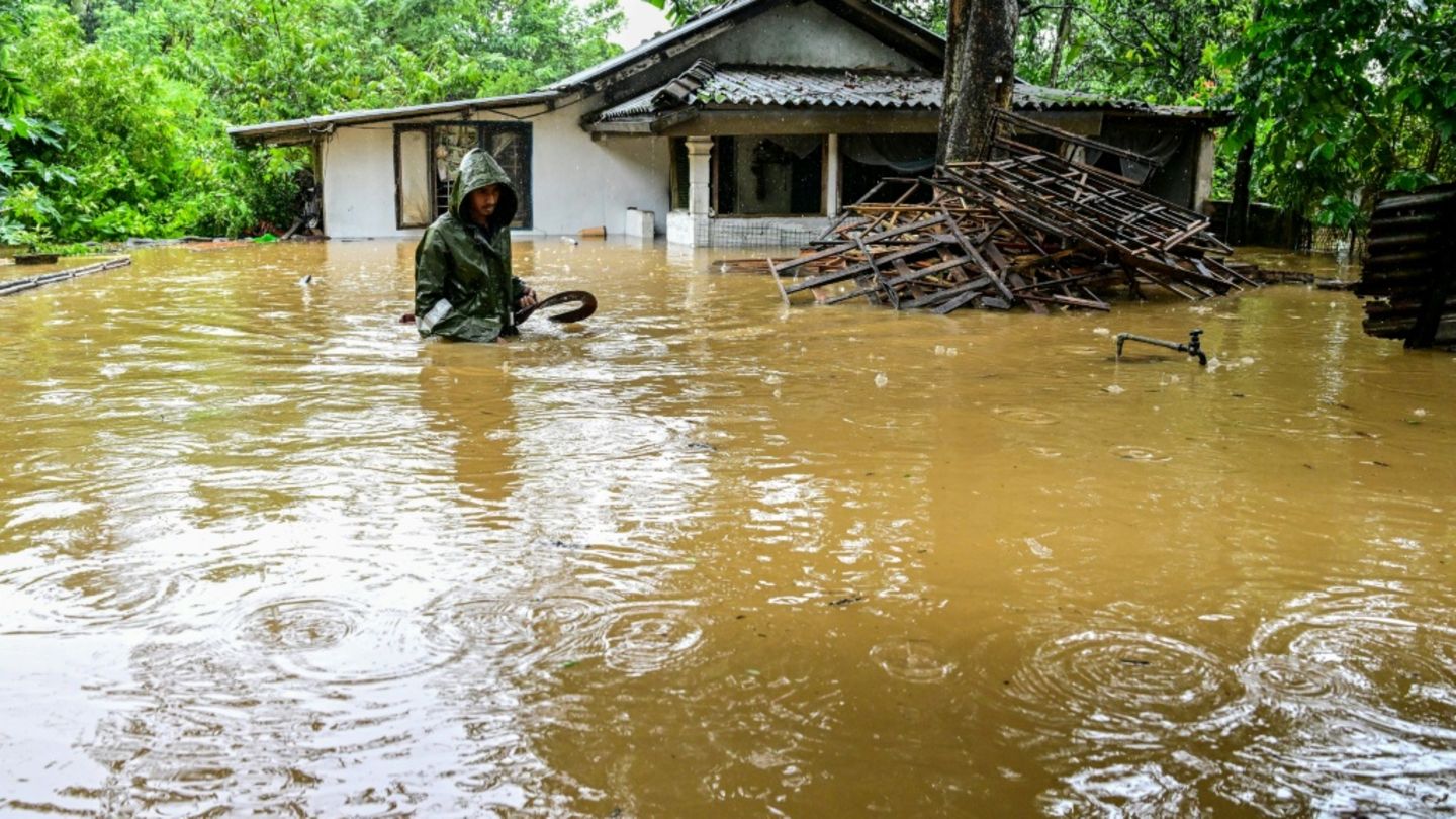 Hochwasser in einem Vorort von Colombo