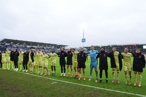 Hertha BSC feiert in Kiel. Foto: Marcus Brandt/dpa