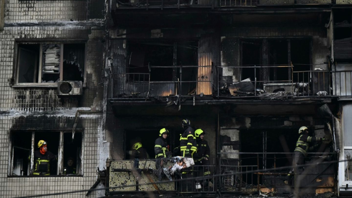 Schäden in Kiew nach russischem Angriff