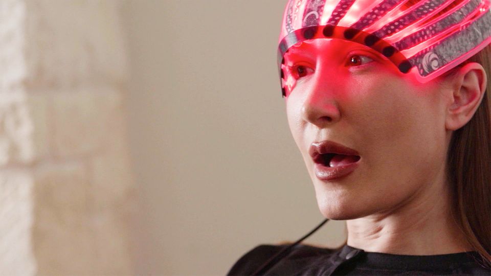 "Ewiges Leben": Wie eine Biohackerin ihr Altwerden verhindern will