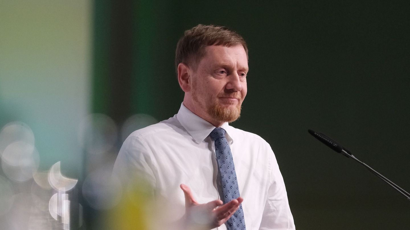 Ministerpräsident Kretschmer: "Chemnitz hat Kulturgeschichte geschrieben." Foto: Sebastian Willnow/dpa