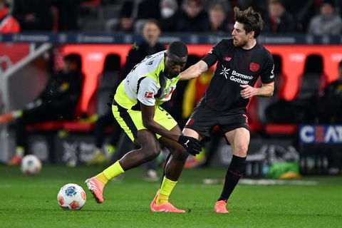 Serhou Guirassy spielte in Leverkusen schwach und wurde vorzeitig ausgewechselt Foto: Federico Gambarini/dpa