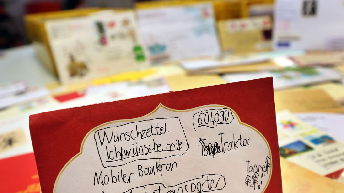 Adventszeit: Adventsstress im Weihnachtspostamt – Kinder wollen Antwort