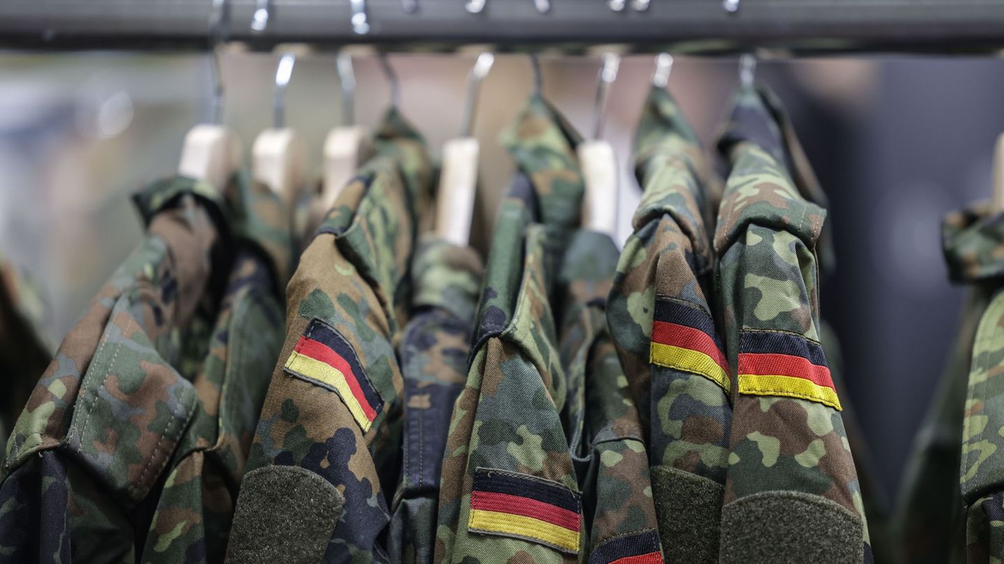 Wehrdienst: Tausende junge Sachsen bekommen Post von der Bundeswehr