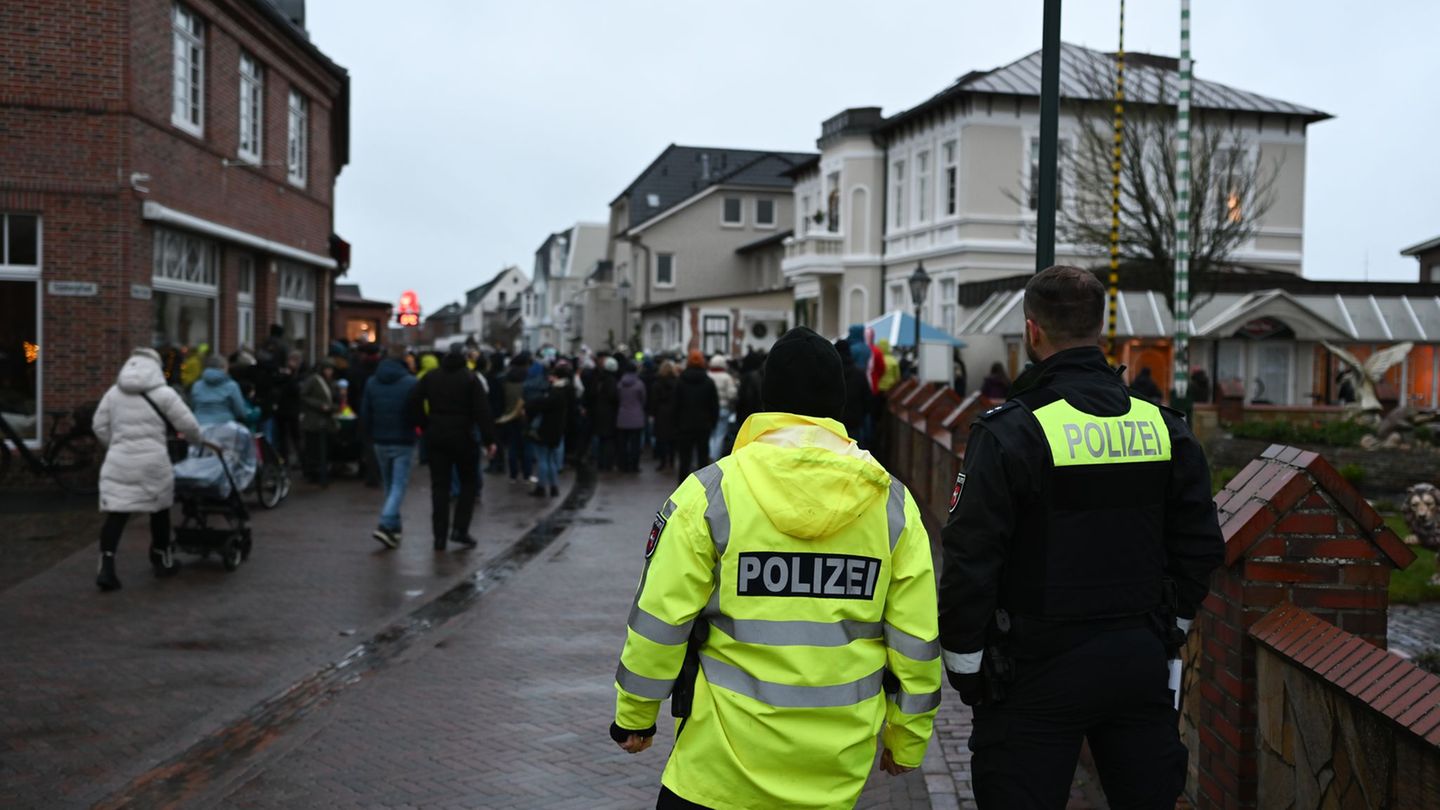 Nach Kritik an Nikolausbrauch: Kein Schlagen mehr mit Kuhhörnern bei Klaasohm auf Borkum