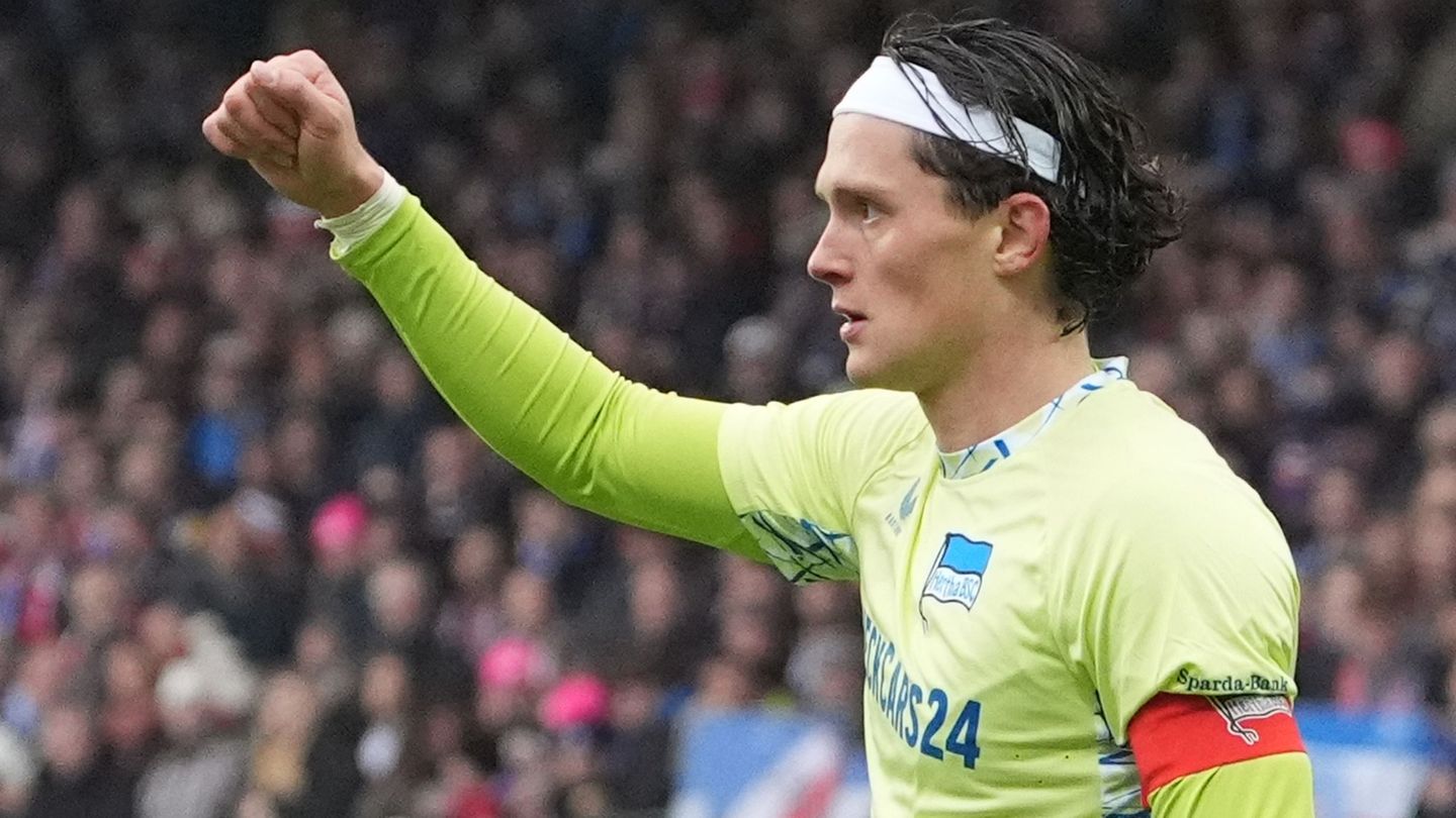 Sieg zum Geburtstag: Fabian Reese beschenkt sich mit dem nächsten Dreier. Foto: Marcus Brandt/dpa