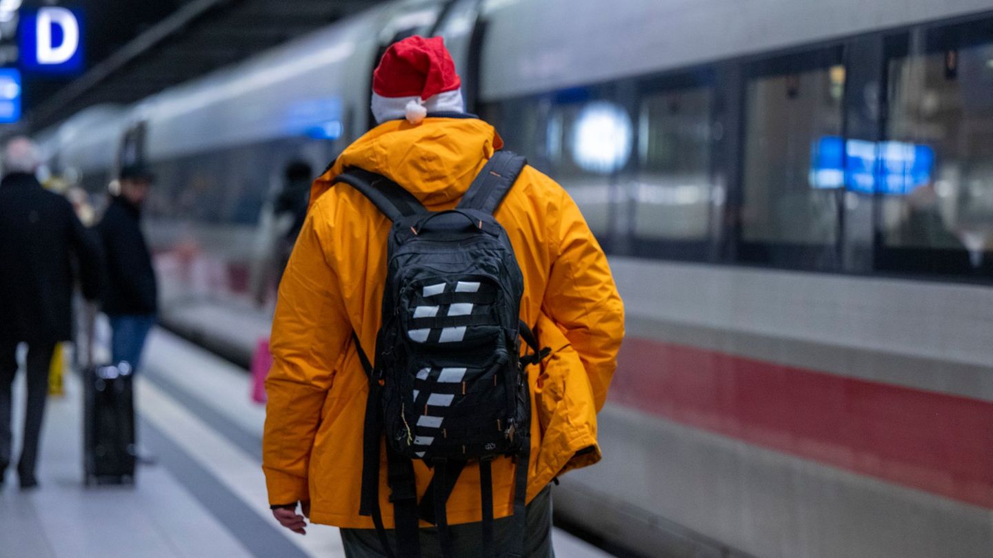 Reiseverkehr an den Festtagen: Mehr Bahntickets zu Weihnachten verkauft als im Vorjahr