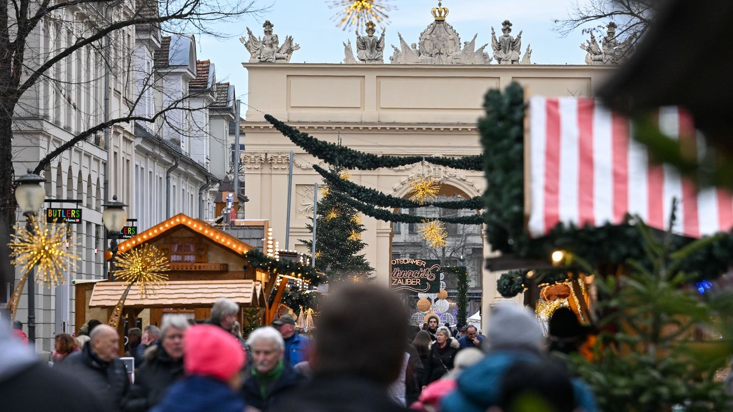 Der Einzelhandel erwartet für das diesjährige Weihnachtsgeschäft in den Monaten November und Dezember Umsätze in Höhe von 126,2