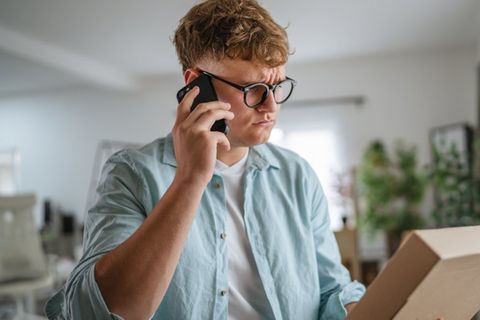 Pakete mit am Black Friday bestellten Weihnachtsgeschenken nicht geschlossen lassen!