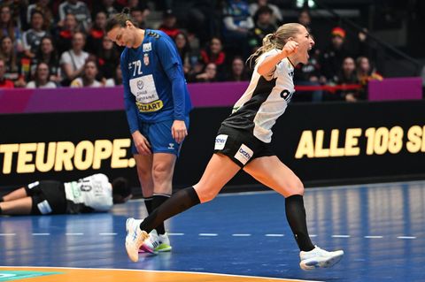 Die deutschen Handballerinnen haben das letzte WM-Vorrundenspiel gegen Serbien gewonnen. Foto: Marijan Murat/dpa