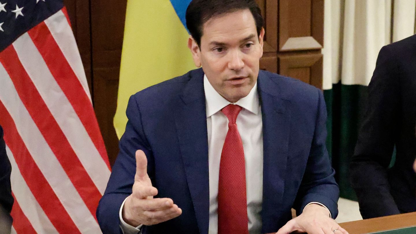 Rubio macht nach den Gesprächen mit der ukrainischen Delegation klar, dass es noch einiges zu tun gebe. Foto: Terry Renna/AP/dpa