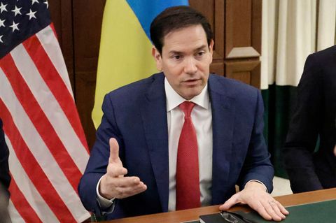 Rubio macht nach den Gesprächen mit der ukrainischen Delegation klar, dass es noch einiges zu tun gebe. Foto: Terry Renna/AP/dpa