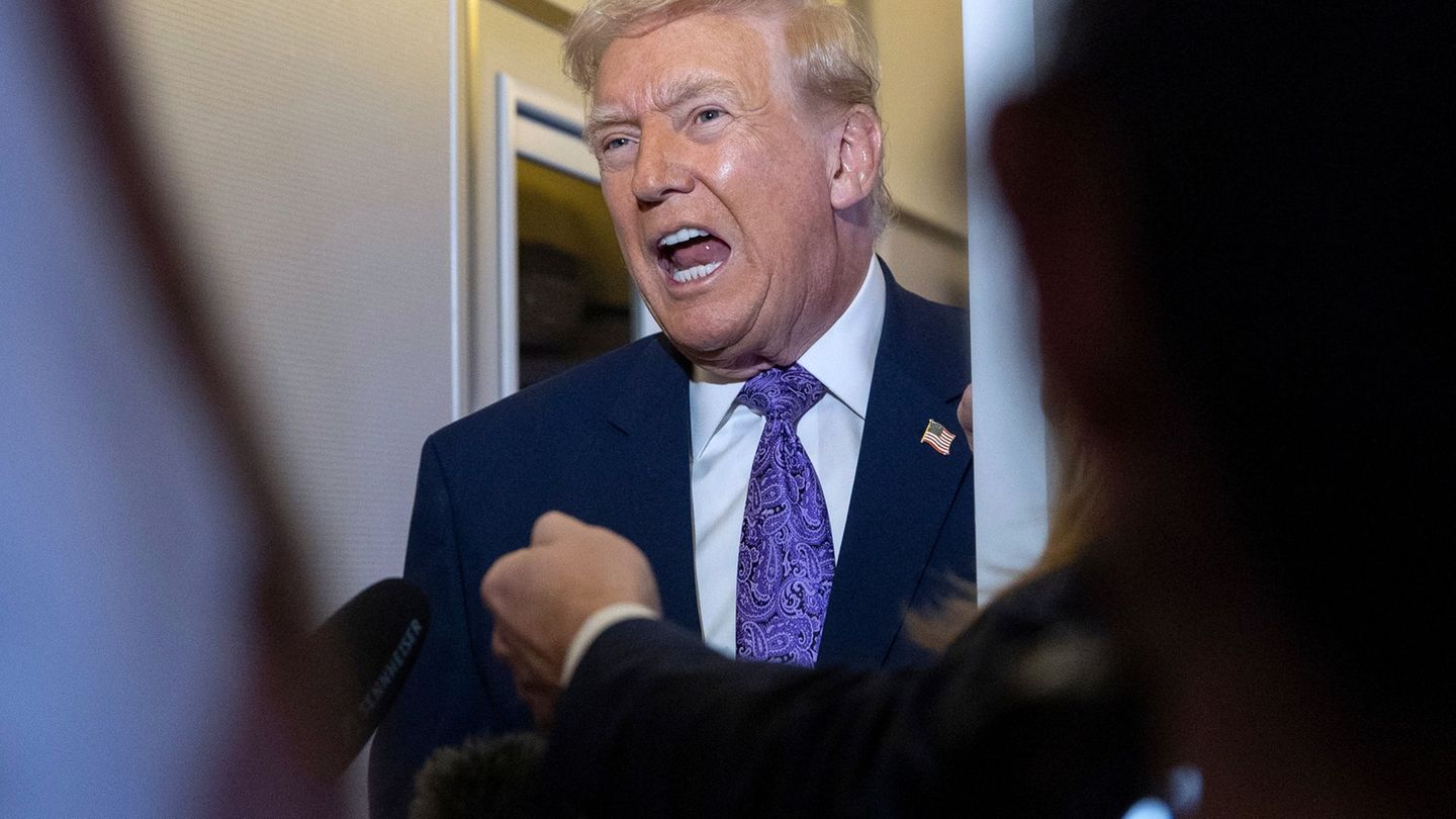 Trump gibt sich mit Blick auf ein Abkommen für ein Kriegsende optimistisch. Foto: Alex Brandon/AP/dpa