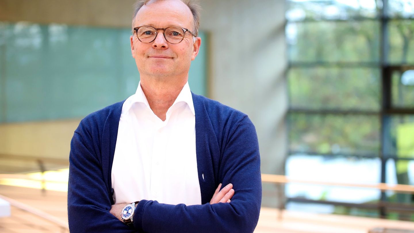 Der neue Sartorius-Chef Michael Grosse lobt seinen Vorgänger. Foto: Stefan Rampfel/dpa