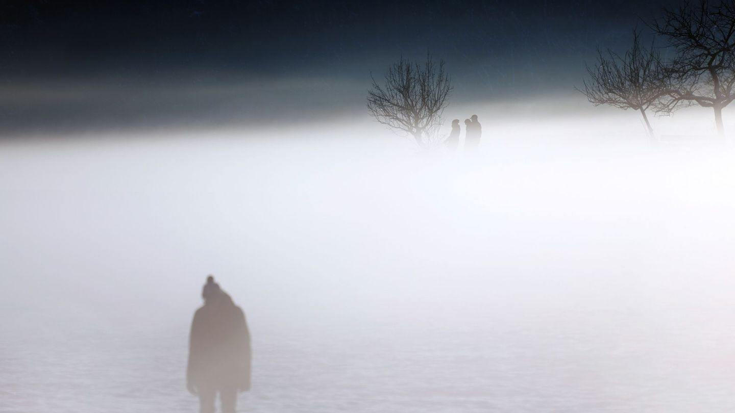 Der Deutsche Wetterdienst kündigt Nebel und Frost an. (Symbolbild) Foto: Karl-Josef Hildenbrand/dpa