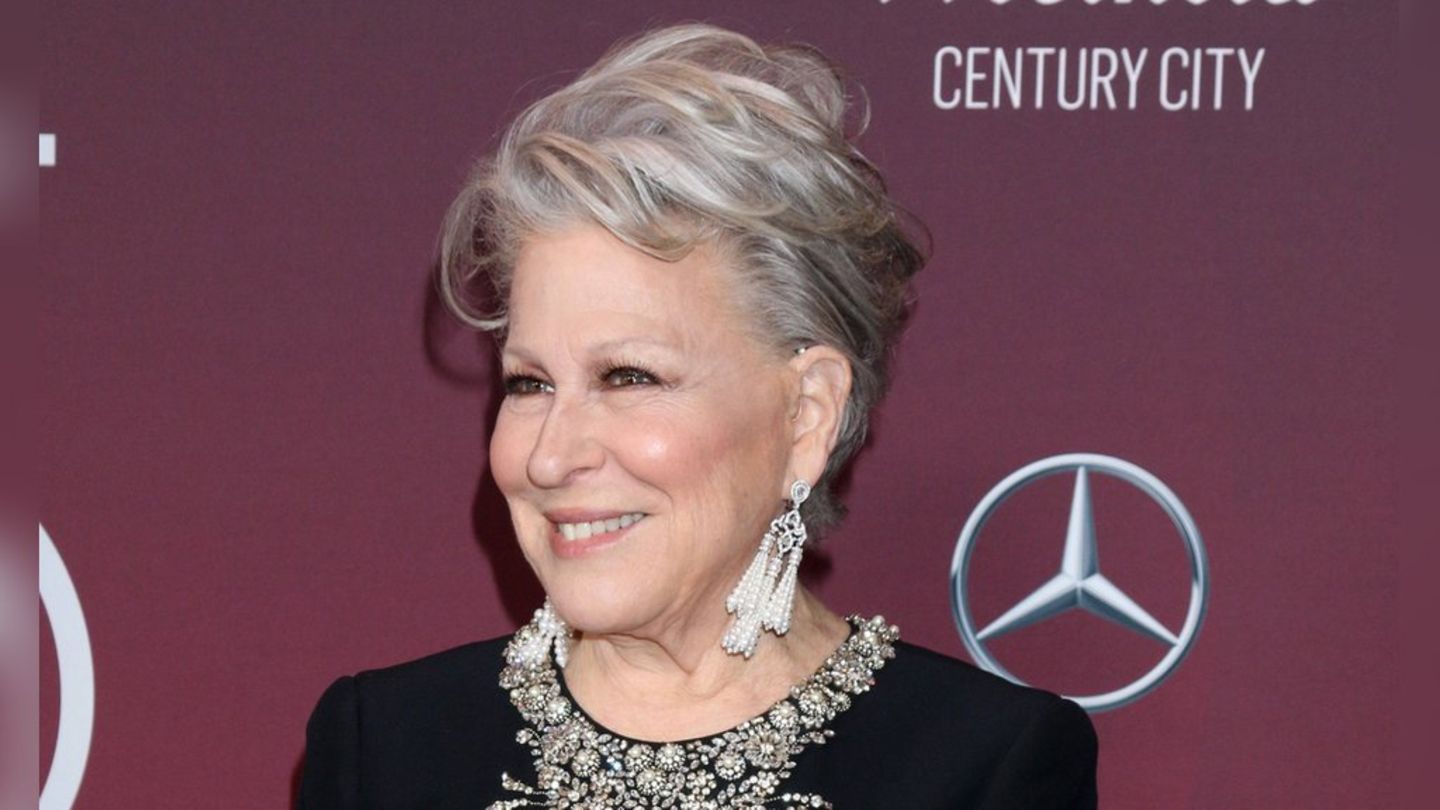 Bette Midler ist bis heute eine der erfolgreichsten Entertainerinnen aller Zeiten.