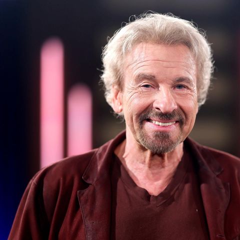 Thomas Gottschalk lächelt in die Kamera