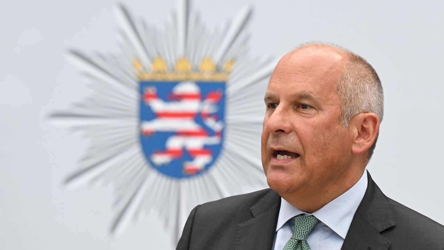 Poseck zieht Bilanz zu Polizeieinsatz in Gießen. (Archivbild) Foto: Arne Dedert/dpa