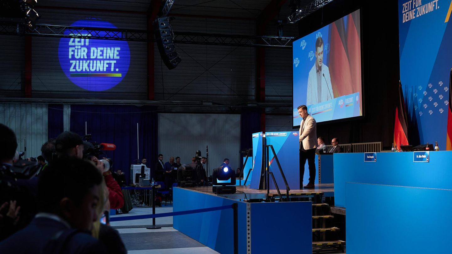 Jean-Pascal Hohm, Chef der neuen AfD Jugendorganisation «Generation Deutschland», spricht auf der Gründungsveranstaltung