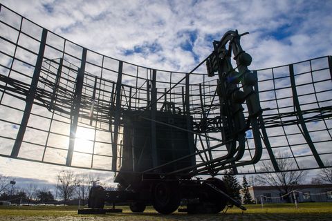 Das ausgemusterte Radargerät ist nur noch für Besucher - demnächst soll an der Landesgrenze zwischen Sachsen-Anhalt und Brandenb