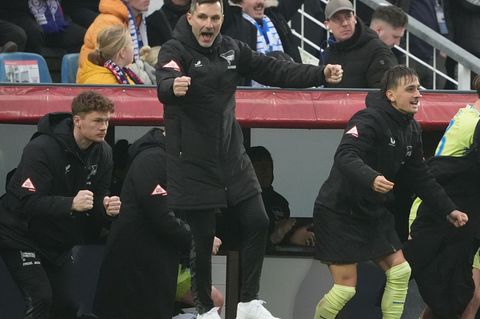 Trainer Stefan Leitl will mit der Hertha auf Erfolgskurs bleiben. Foto: Marcus Brandt/dpa