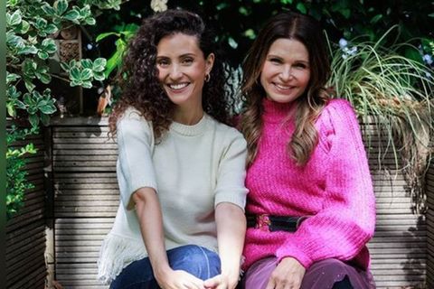 Nadine Menz (li.) und Tabea Heynig am "Unter uns"-Set.