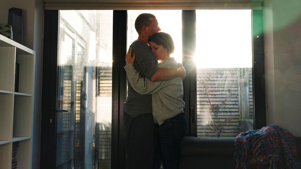 Midlife-Crisis und Beziehungen: Was Paare in der Lebensmitte auf die Probe stellt