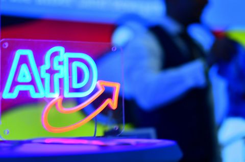 AfD-Neonschild