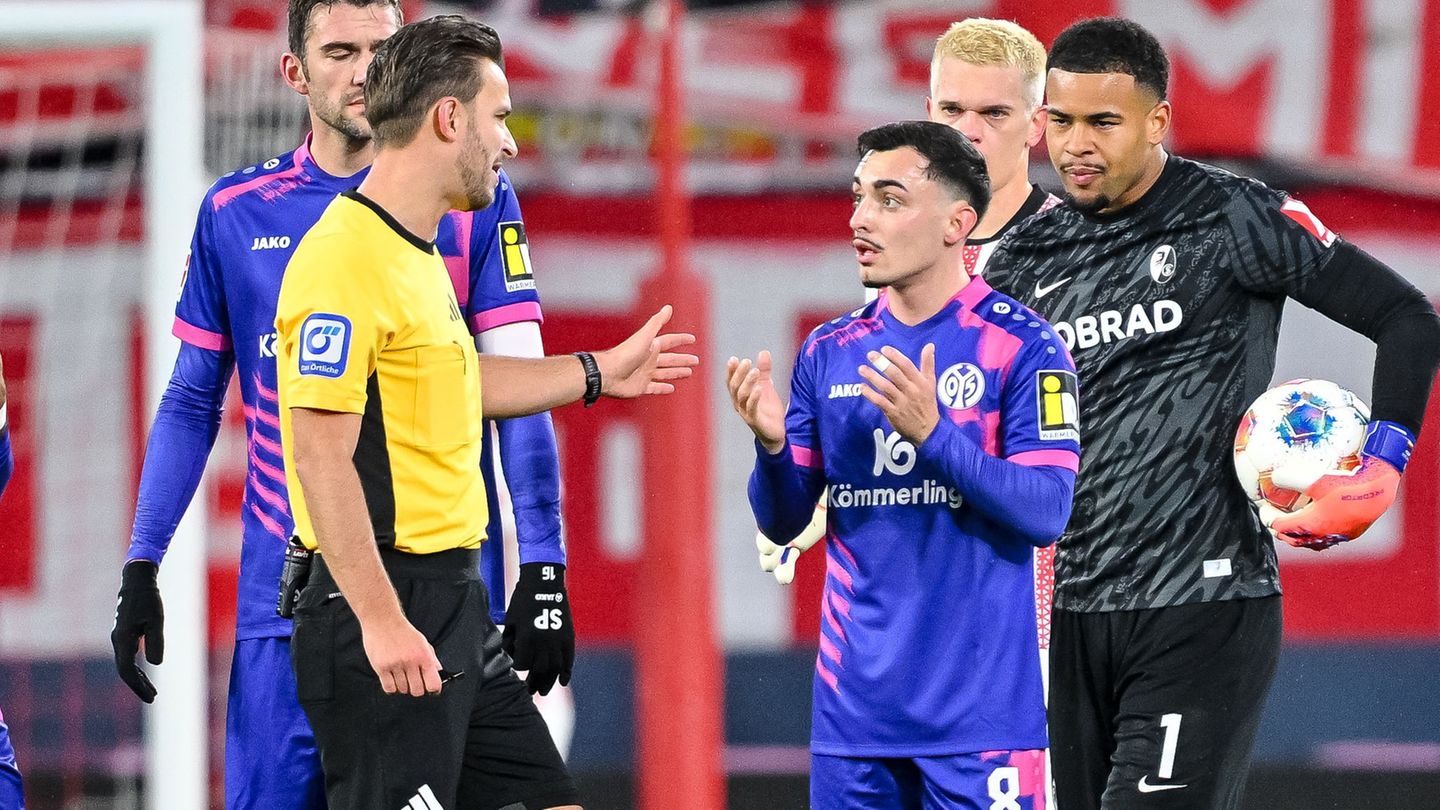 fu-ball-bundesliga-mainzer-nebel-nach-roter-karte-f-r-zwei-spiele-gesperrt