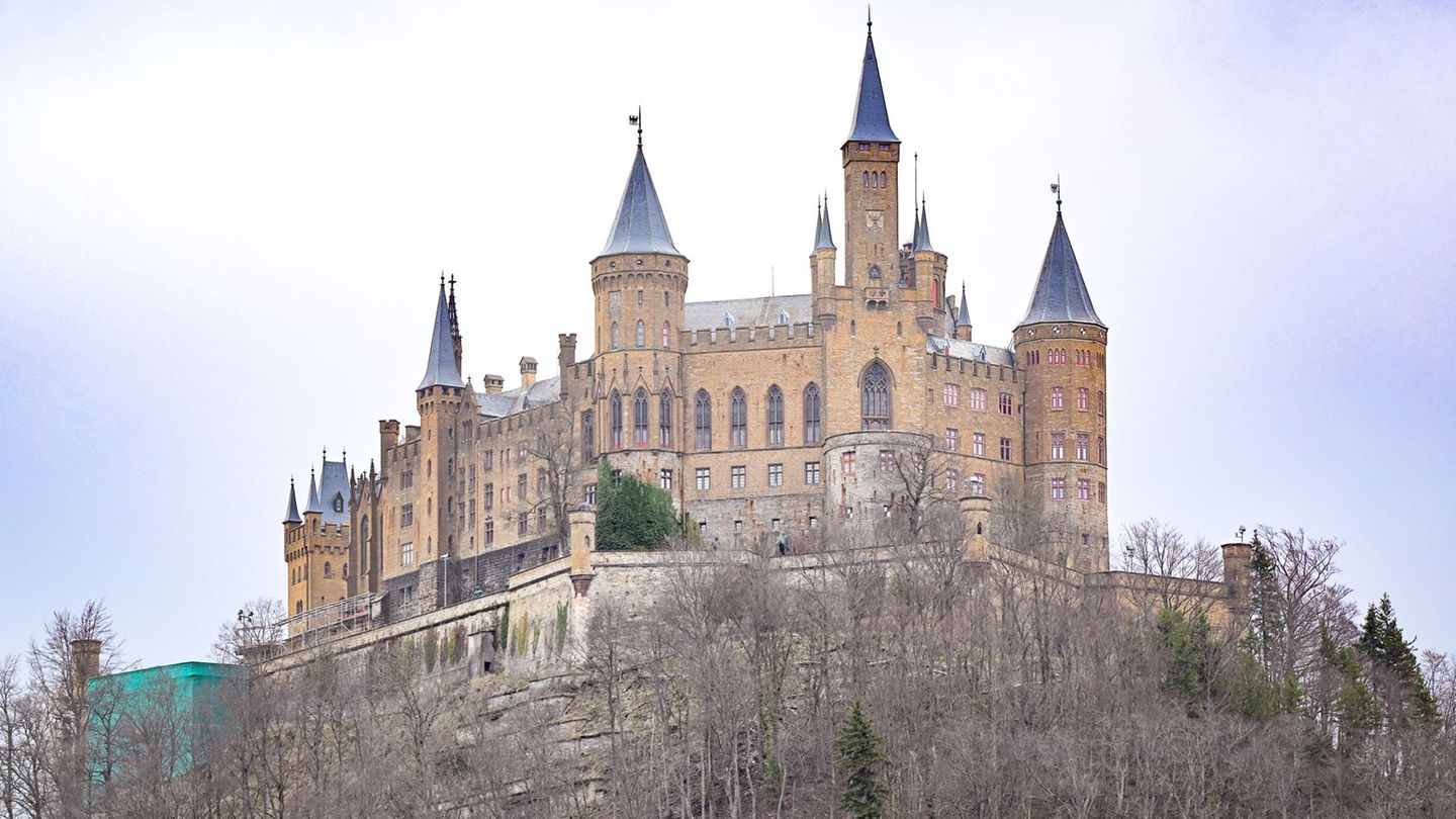 Die Burg Hohenzollern gehört bald ganz Prinz Georg Friedrich von Preußen. (Archivbild) Foto: Bernd Weißbrod/dpa